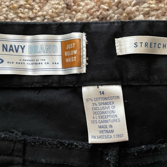 Old Navy Chino Capris - Picture 2 of 3